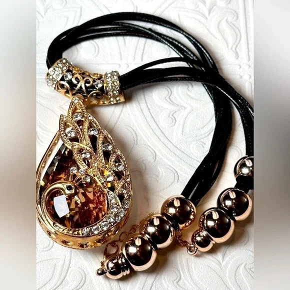 Assemblage Art Necklace Pendant Artisan Smoky Crystal OOAK Statement 3377 O - Picture 4 of 16